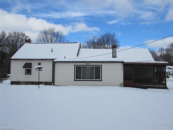 3rd image of 34180 Maple Dr