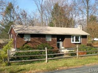 1431 Beverly Hills Rd, Coopersburg, PA 18036