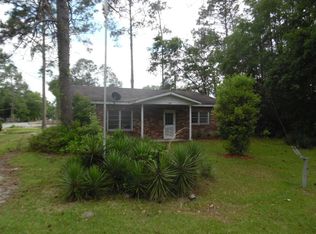 183 Hopps St, Baxley, GA 31513