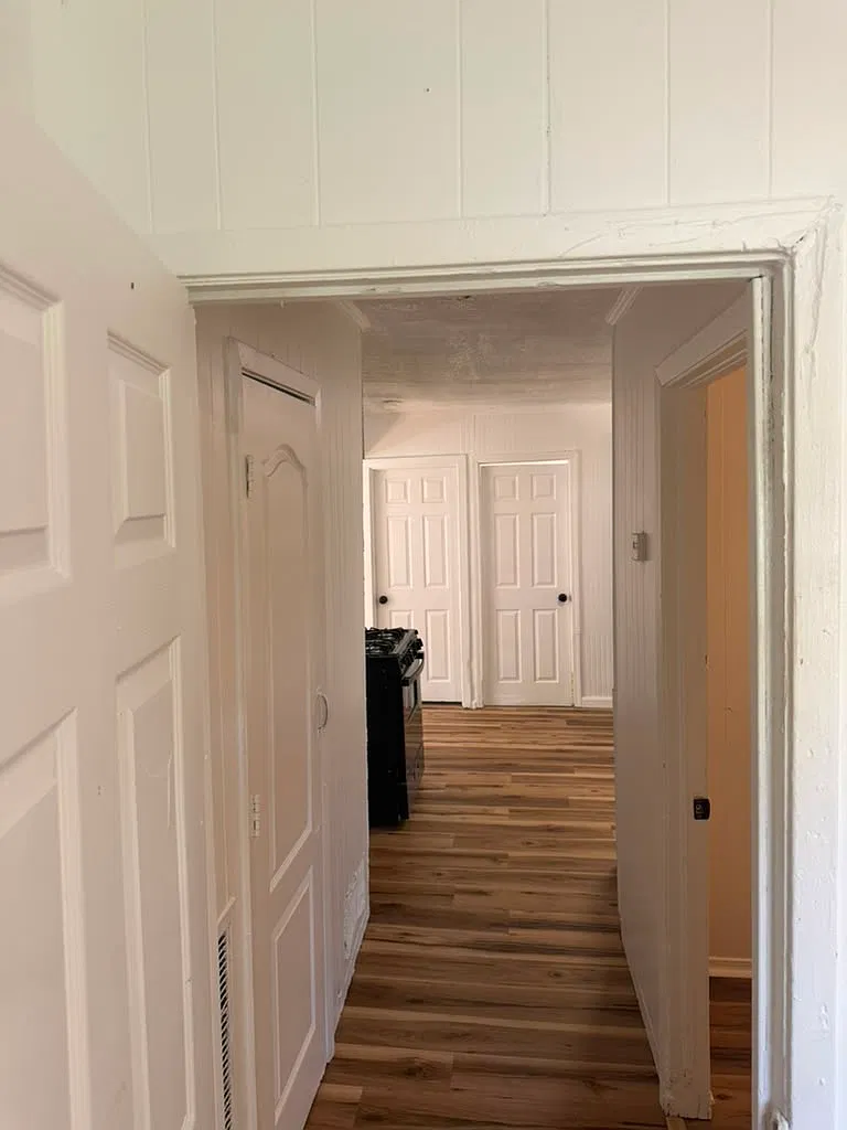 3 bed, 866 sqft, $1,250 — Photo 2
