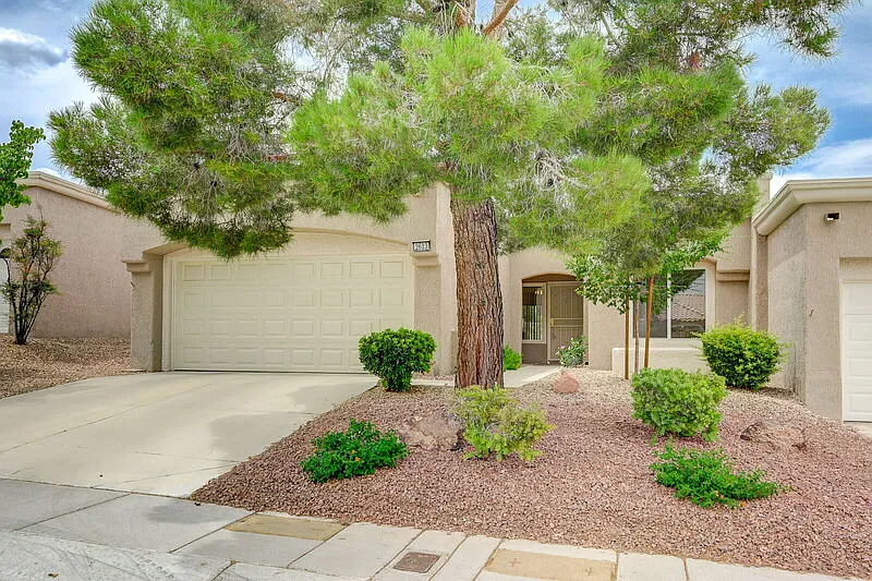 2 bed, 2.0 bath, 1291 sqft, $1,895 — Photo 3