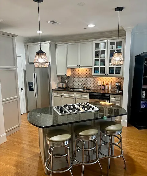 825 Highland Ln NE #1207 — Photo 5