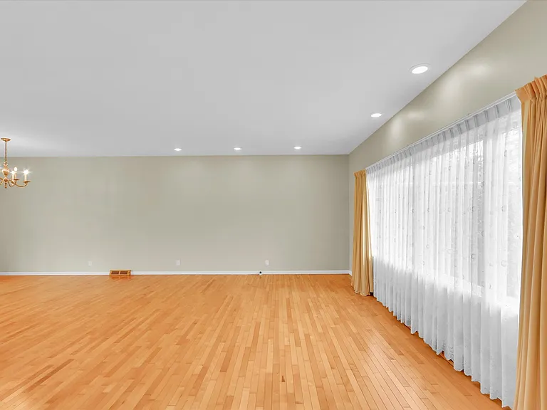 1803 Golfview Dr — Photo 10