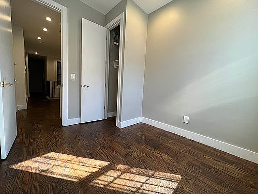 5th image of 655 Mac Donough St #1B