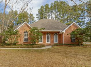 14 Dunleith Ct, Hattiesburg, MS 39402
