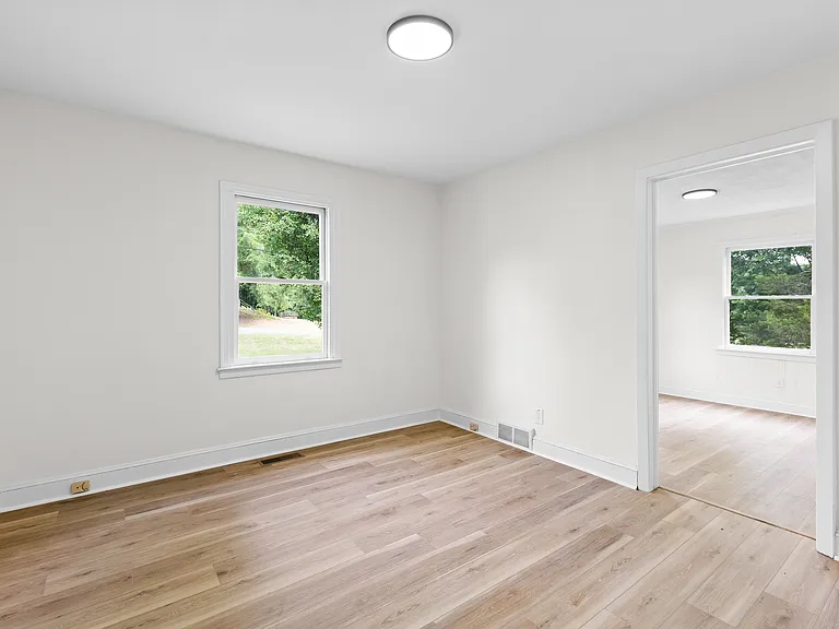 5220 Brenda Dr — Photo 14