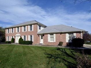 204 Thierry Ln, Prospect Heights, IL 60070