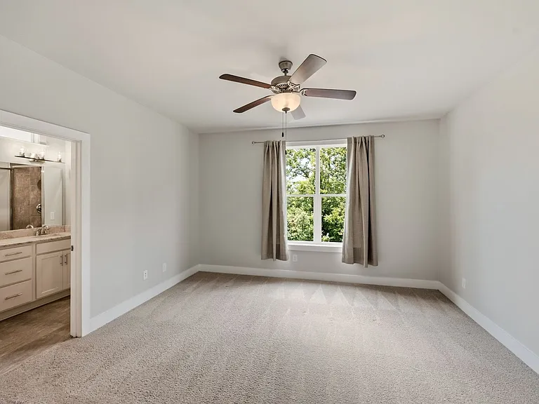 752 Cottage Park Dr — Photo 24