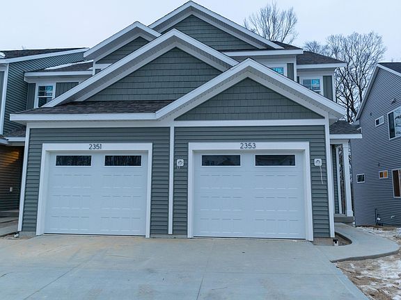 2nd image of 2347 Watertown Way NE