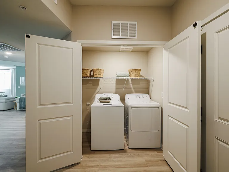 SYNC APARTMENT HOMES — Photo 18