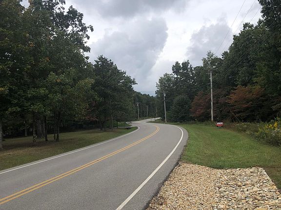 4th image of 567 Westchester Dr