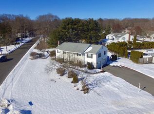 3 Locksley Rd, Danvers, MA 01923