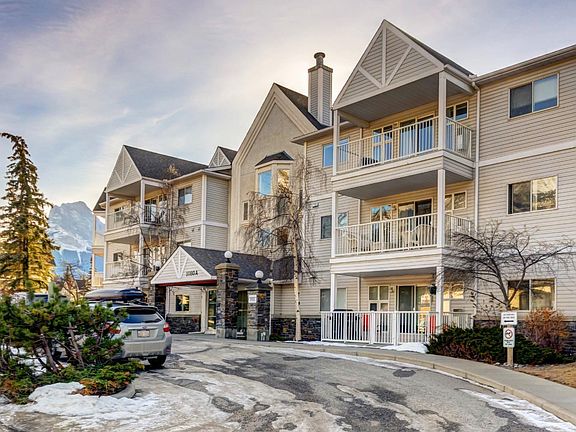 2nd image of 1080 A Cougar Creek Dr #109