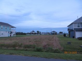 18615 Warrior Dr, Galveston, TX 77554