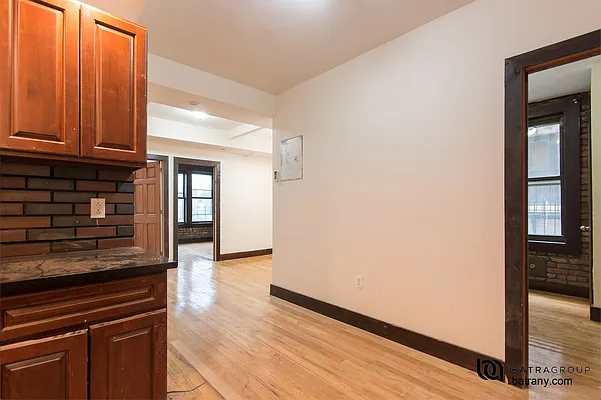 Rented by Batra Group Inc | media 7