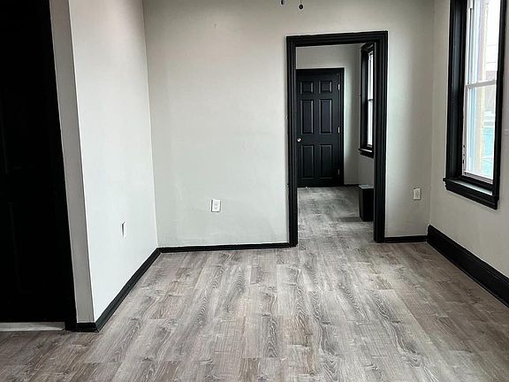 2nd image of 522 W Venango St Floor 3