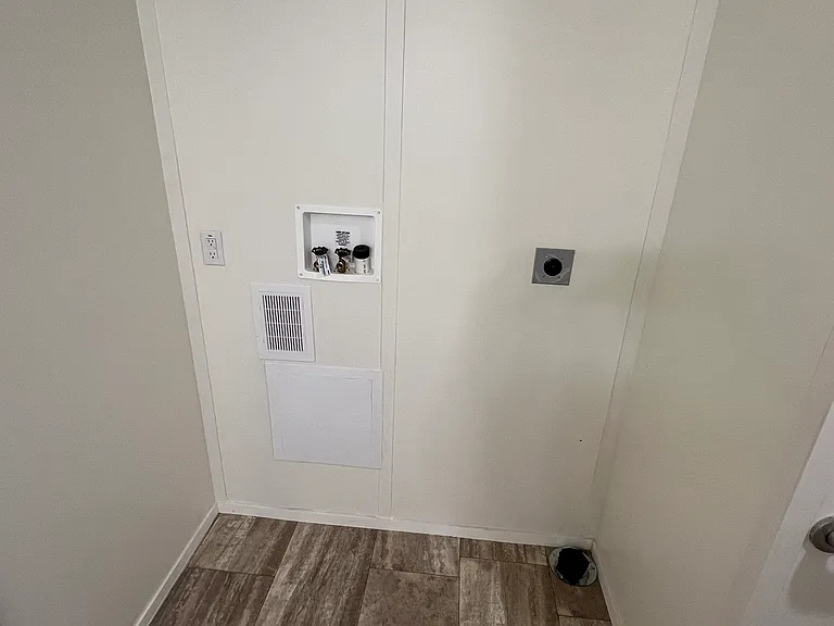 8107 Caminitti Ln #G — Photo 20