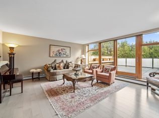 4900 Cartier St #404, Vancouver, BC V6M4H2