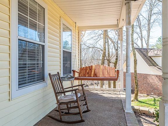 3rd image of 137 Baldridge Dr
