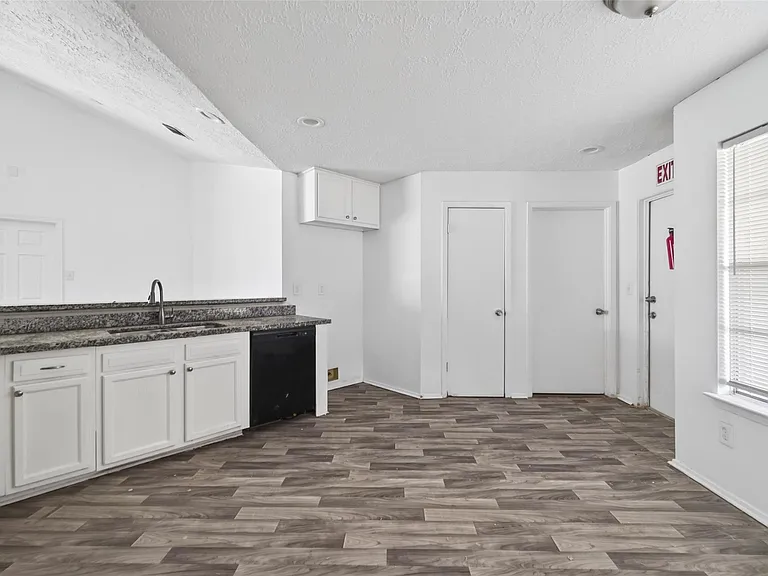 8203 Lone Quail Dr — Photo 13