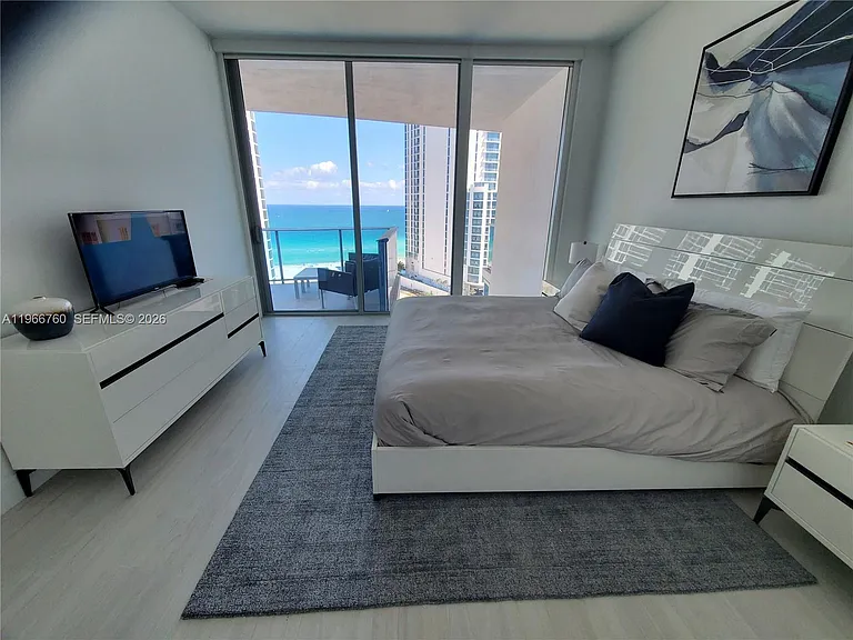 17550 Collins Ave #1403 — Photo 15