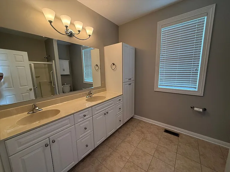 51 Cambridge Cir — Photo 27