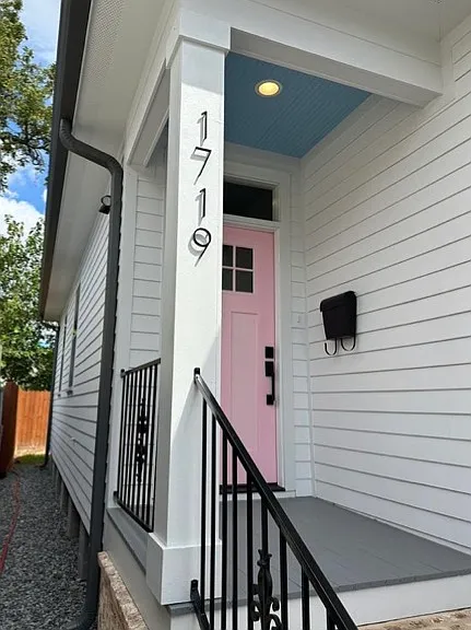 1719 Pleasure St — Photo 4