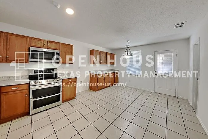 5145 Cliff Oaks Dr — Photo 5