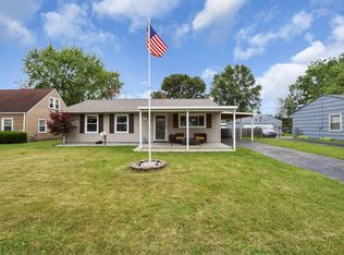 372 Sturbridge Rd, Columbus, OH 43228