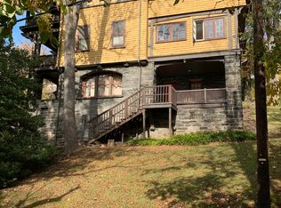 11 Banbury Cross St APT 3, Asheville, NC 28801