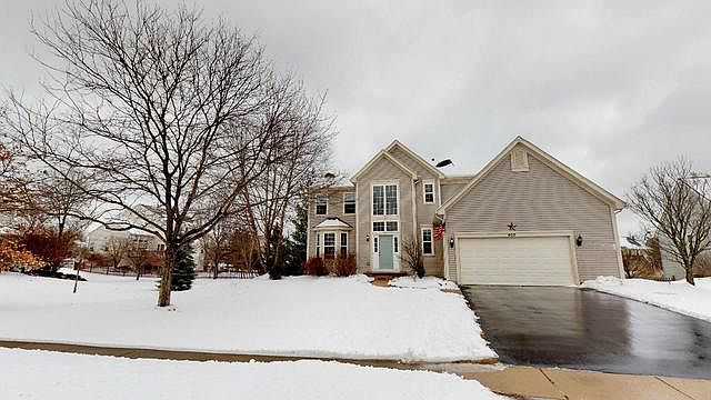 1st image of 407 Oxford Ln