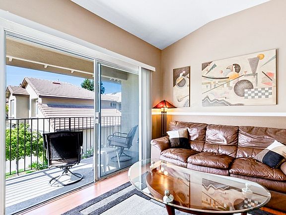 5th image of 8060 E Goldenrod Ln