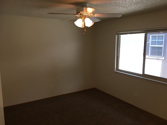 4th image of 2618 F St Unit 7