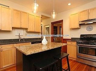 221 L St #2A, Boston, MA 02127