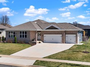 394 Bergamont Blvd, Oregon, WI 53575
