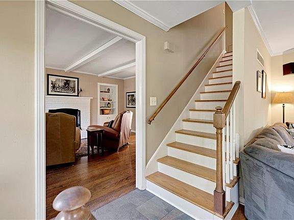 4th image of 9515 Granada St