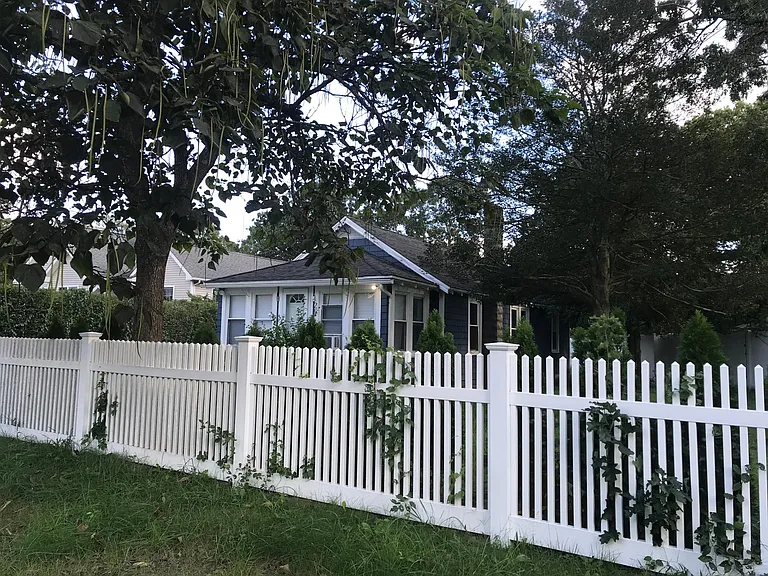 25 Pine St — Photo 1