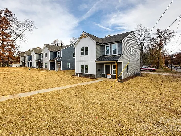 1241 Eastway Dr — Photo 31