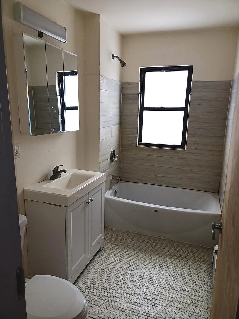 3 bed, 1308 sqft, $2,000 — Photo 4