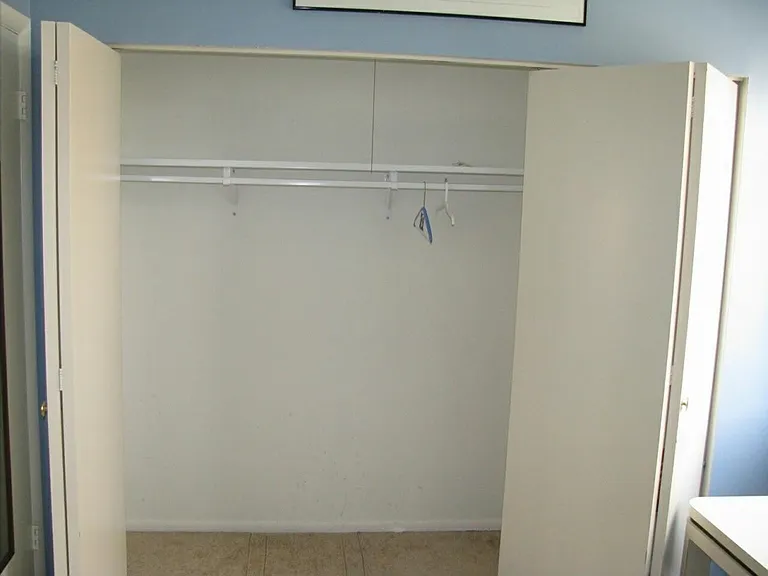 BR2 Closet
