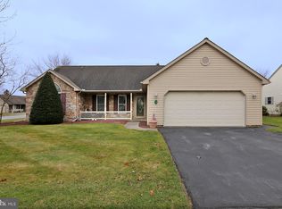 28 Rosemont Dr #L-0354, Myerstown, PA 17067