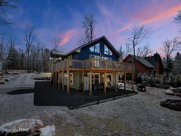 1037 K Ln, Gouldsboro, PA 18424