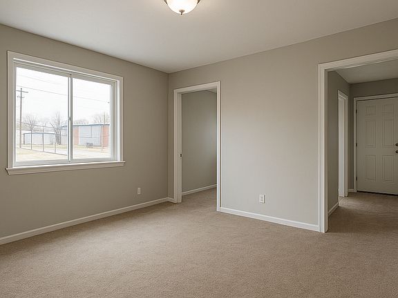5th image of 113 S Main St