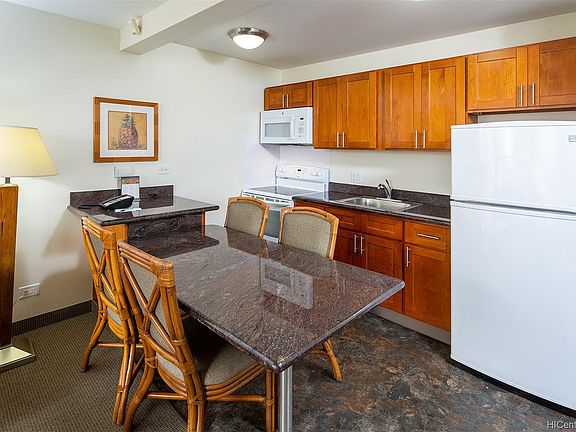 3rd image of 229 Paoakalani Ave #1512
