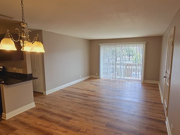 4th image of 508 N Cass Ave APT 201