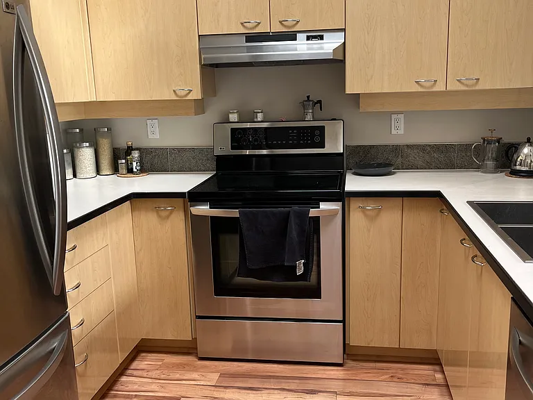 2288 Marstrand Ave — Photo 14