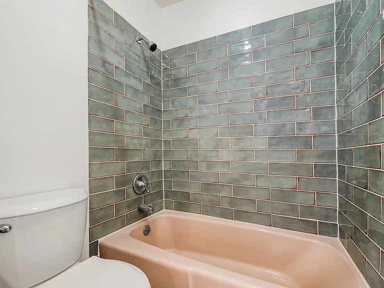 207 & 211 W Water St — Photo 11