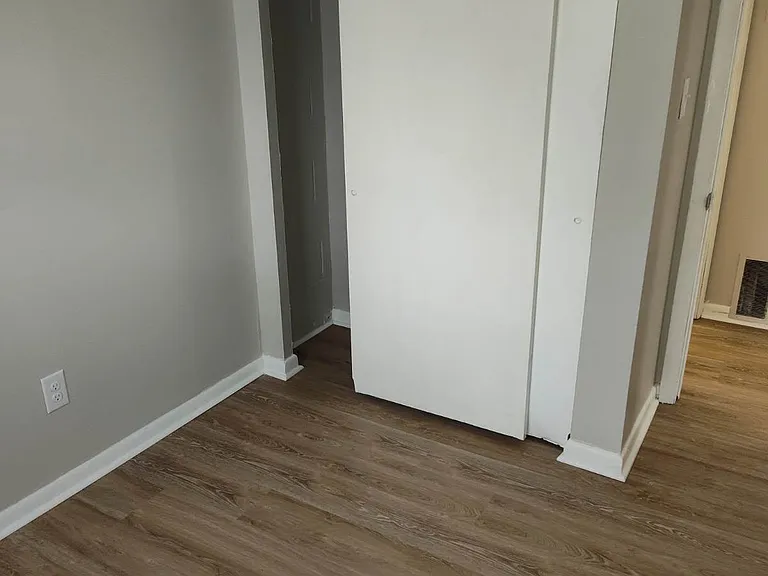 247 S Liberty St #7 — Photo 11