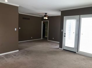 10709 W 115th Pl, Overland Park, KS 66210