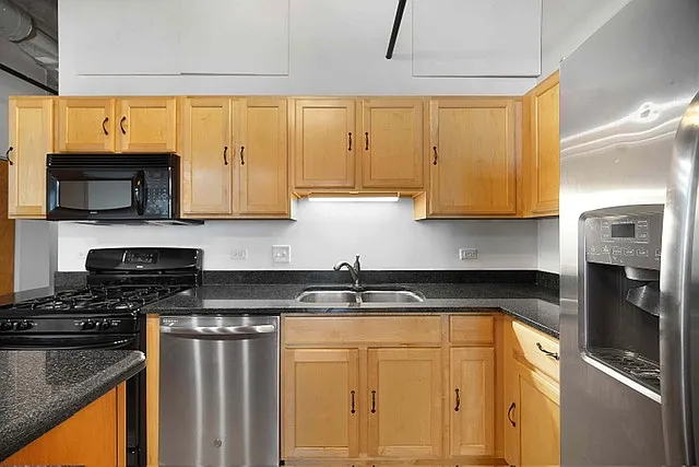 1503 S State St #706 — Photo 7